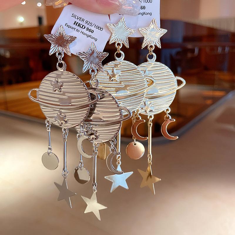 Silver Needle European and American Popular Geometric Earrings Temperament High-end Stud Earrings Niche Fashion Light Luxury Earrings Women