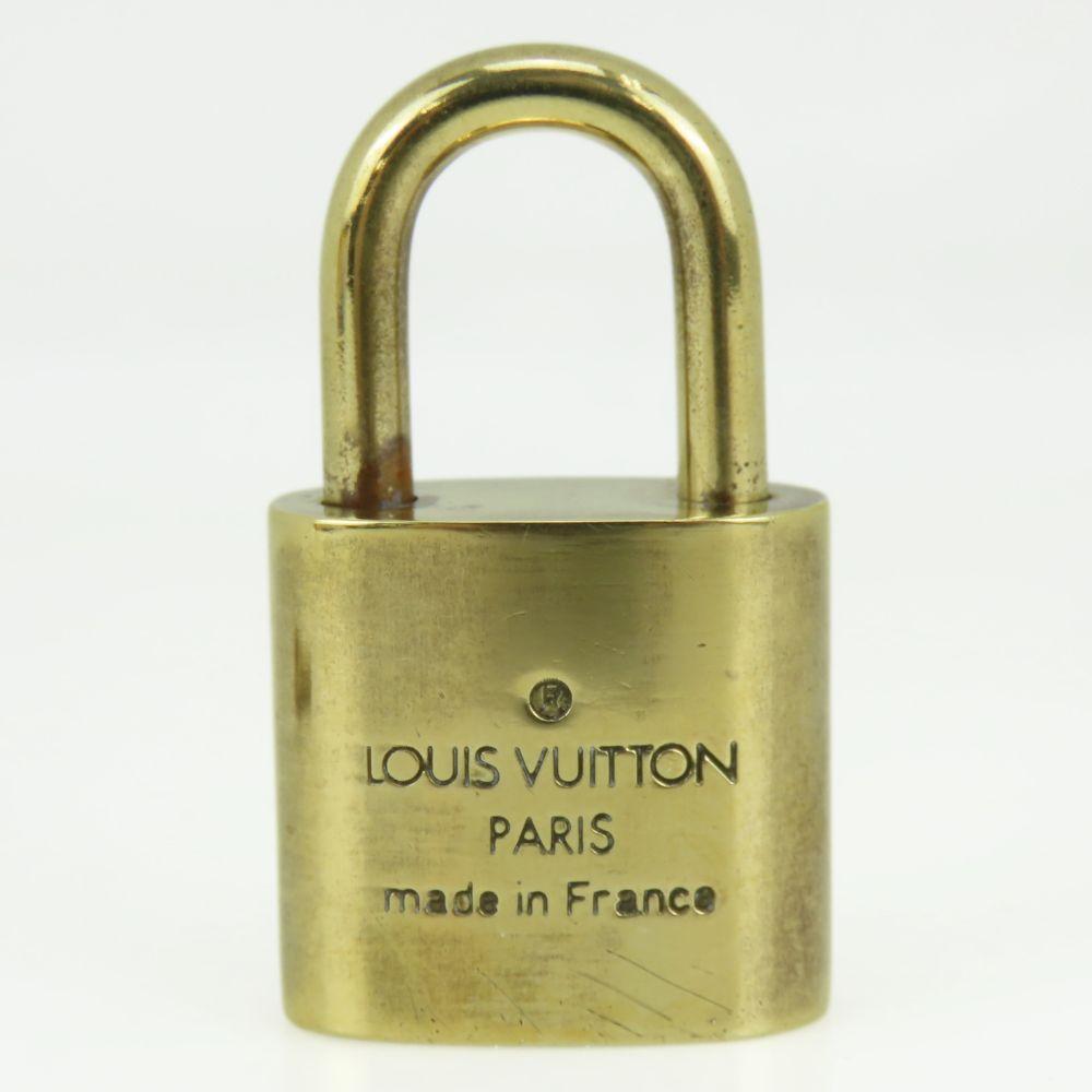 Used LOUIS VUITTON Cadena Key set No.311 metal gold padlock