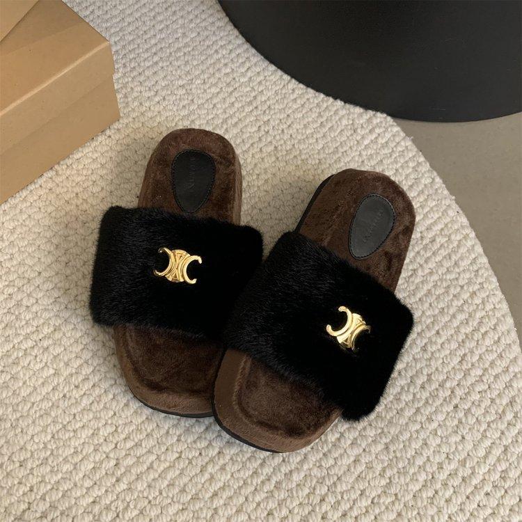 

Маффин толстая подошва одним словом пушистые тапочки женские 2025 осень и зима новые интернет-знаменитость фея ветер утолщенный плюшевый полусапог 35 чёрный