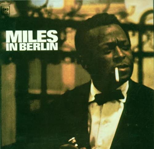 

CD МАЙЛЗ ДЭВИС - Miles in Berlin SRCS9708 SME 2000 Япония Оби Джаз