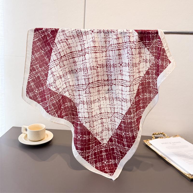 

Luxury Plaid Print Female Neck Scarf Cotton Velvet Women Hair Scarves Foulard Head Band Shawls Wraps Neckerchief Bandana 68x68CM