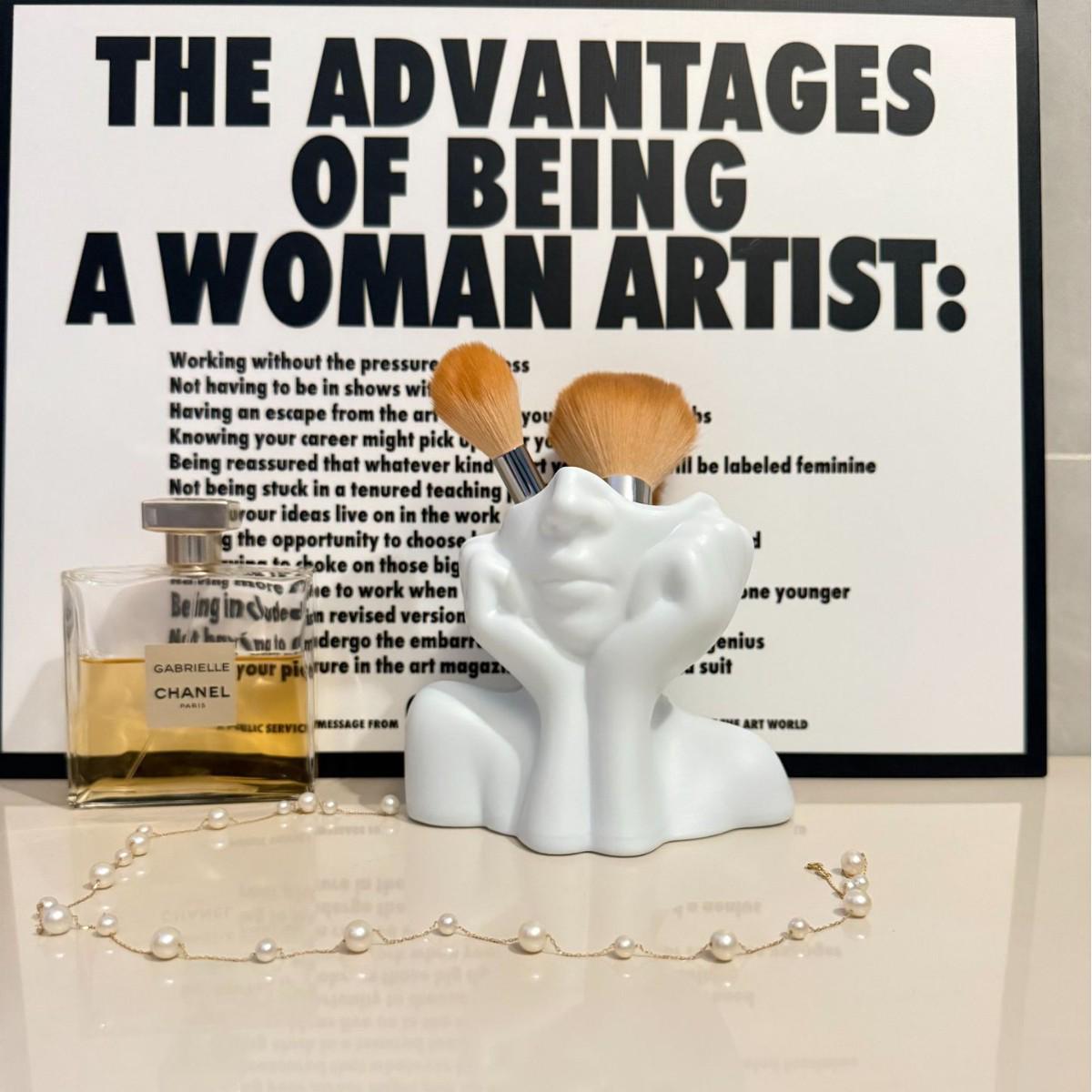 

Многофункциональный держатель для ручек и кистей для макияжа - Креативный дизайн в форме человека Pen Holder with Face Support, OPP Bag Packaging белый