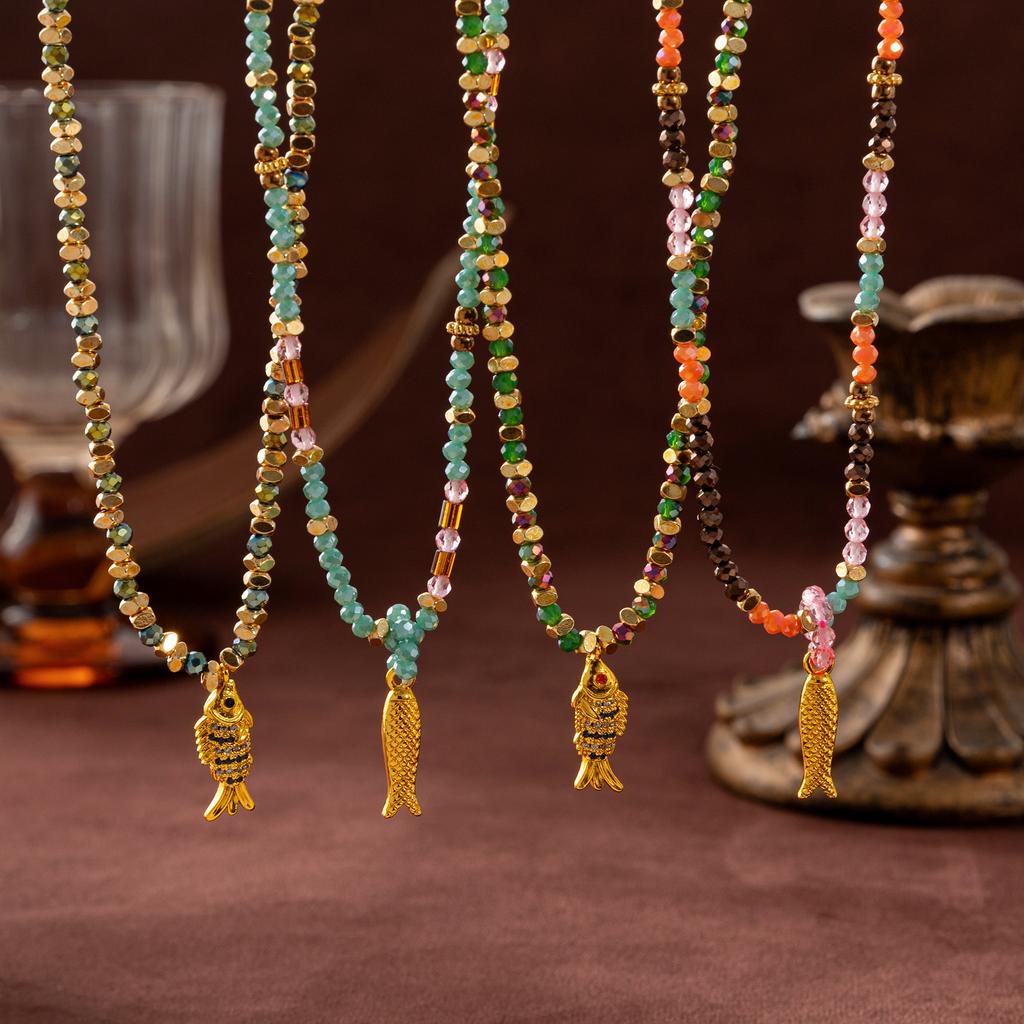 Collana da donna con perline a forma di pesce corallo colorato alla dopamina, con temperamento, placcatura in oro e conservazione del colore