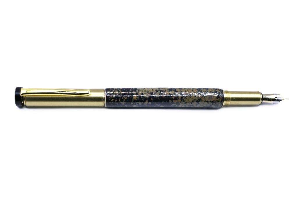 Kiyoteru Craft Porzellan Brunnen Stift Brauner Stern, CL_TFP_55