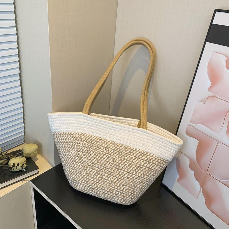 Striped One-shoulder Straw Woven Bag Summer New Large-capacity Casual and Versatile Contrasting Seaside Beach Bag