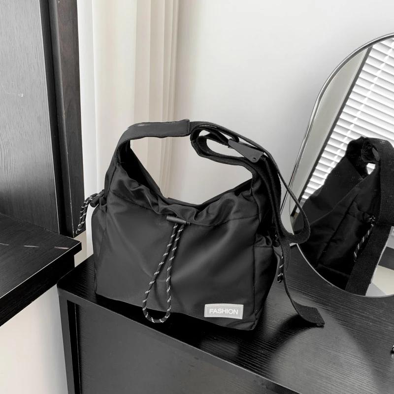 Sewing Thread Nylon Commuting Shoulder Bags Casual  Hot Sale Crossbody Bags for Women Fashion