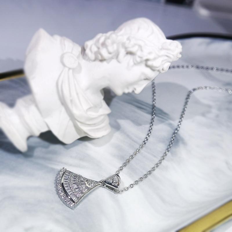 Gem Claw Chain Set Necklace Earring Ring Three Piece Set