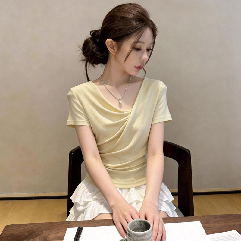 Light and mature style Irregular short-sleeved women's summer temperament Swinging collar bottoming top Waist pleated Spice girl style T-shirt inside