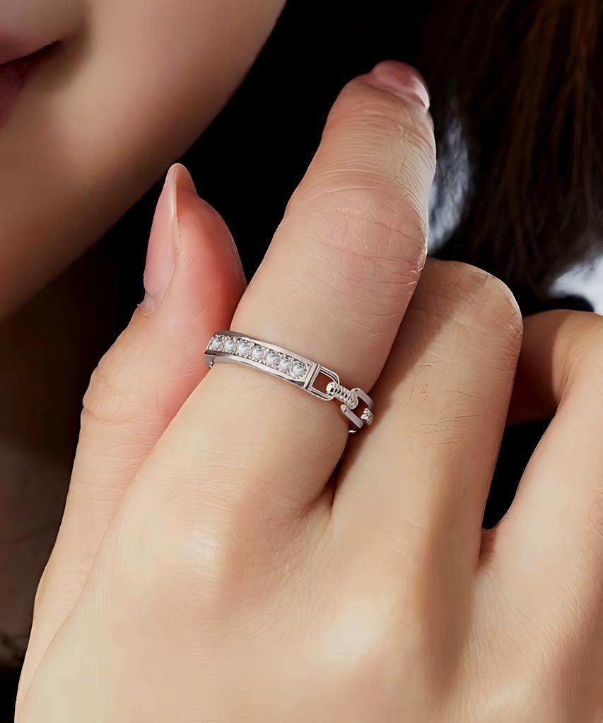Helene Jewelry 925 Silver Stone Cubic Chain Line Miss Ring (Type A)