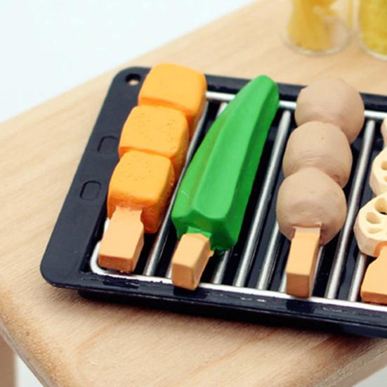 Mini Grill Skewer Set Miniature Food BBQ Accessories Resin Mini Grilled Sausage Grill Tray Seasoning Bottles for 1:12 Scale Miniature House And Dolls
