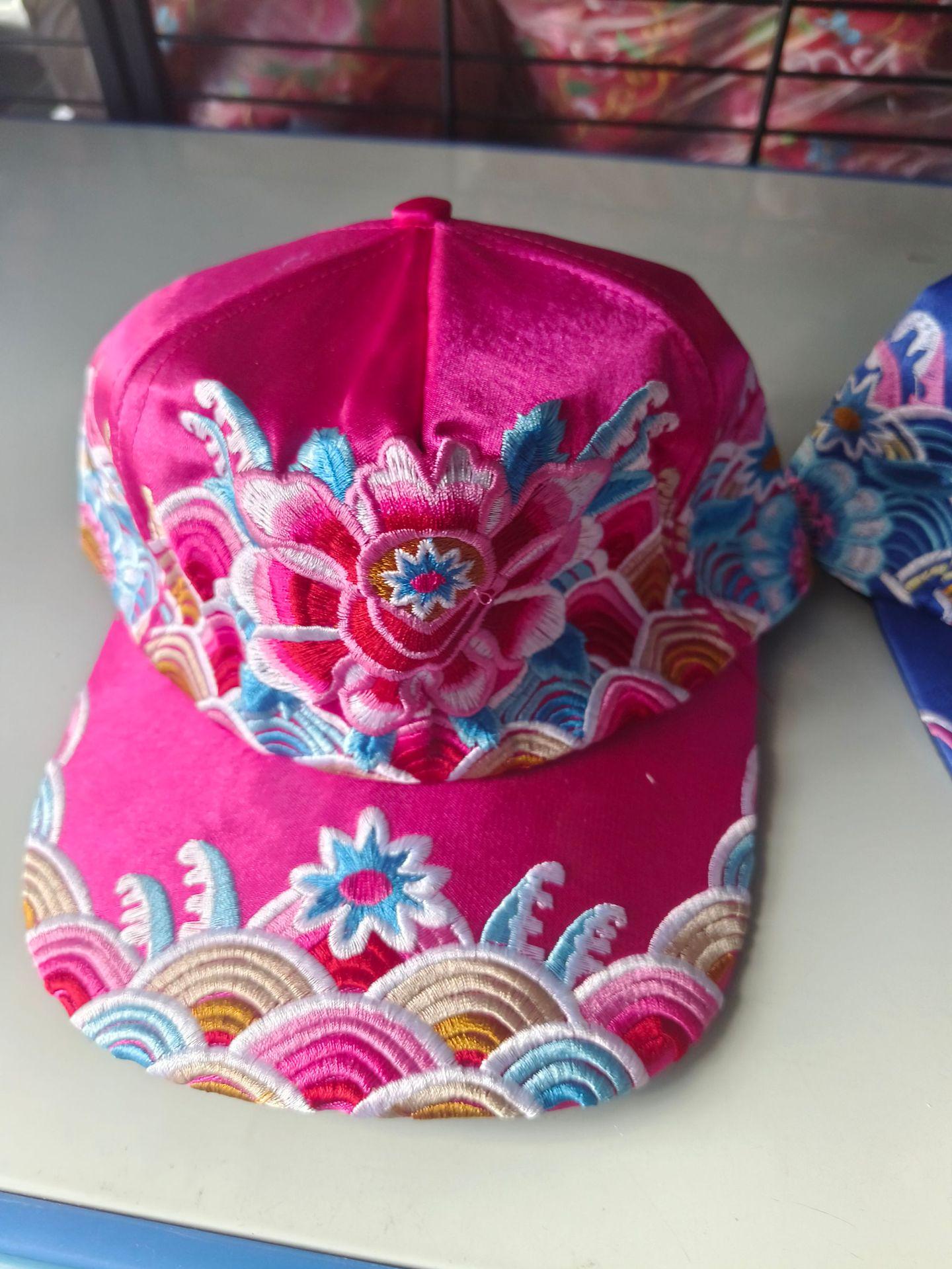 

Danmeisi Ретро Этническая Вышивка Павлина Бейсболка - Повседневная Шапка на Четыре Сезона Adjustable розовый