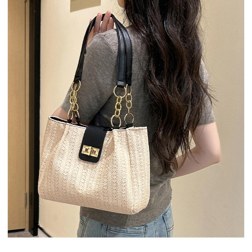 Elegant Ladies' Large Capacity Shoulder Bag with Adjustable Chain Shoulder Strap and Front Flip Button Closure - Woven Handbag