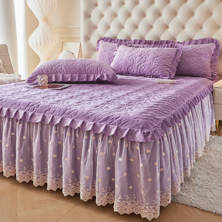 3pcs Luxury Bed Skirt Set Solid Color Skin-friendly Love Quilted Layer Lace Strap Style (1 Bed Skirt + 2 Pillowcases, Without Core)