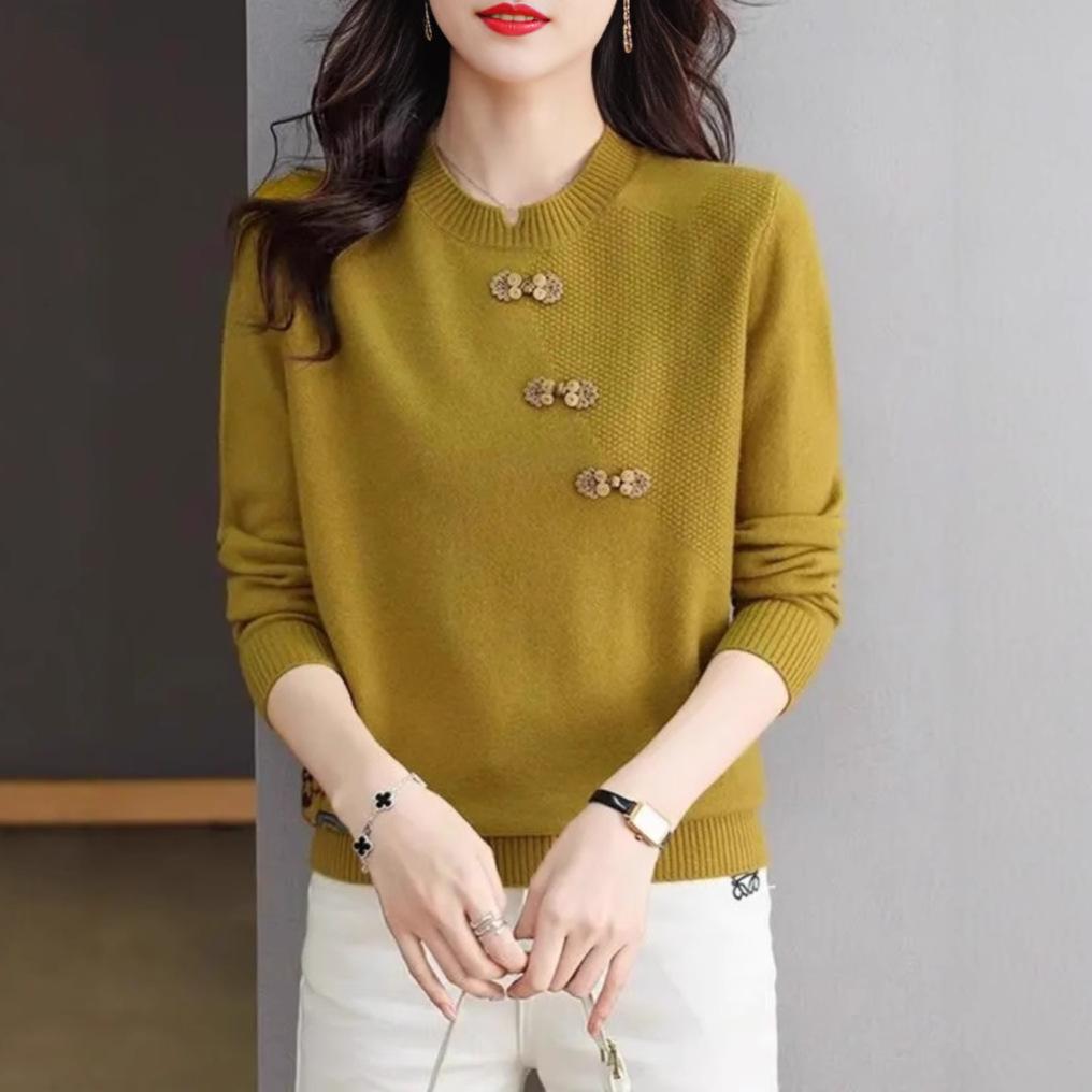 Round Neck Chinese Style Top for Women's Sweater for Spring New Knitted Sweater Mother Retro Button Pullover Base Shirt