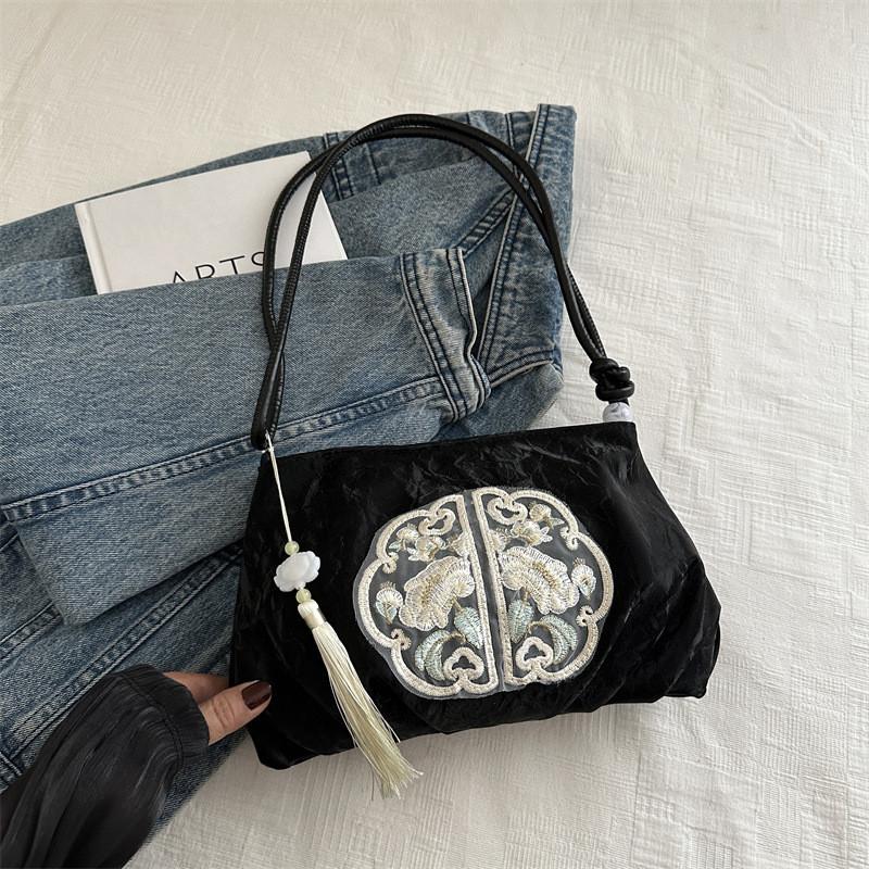 New Chinese Style Crossbody Bag With Soft Pu And Seam Details For Summer Fashion