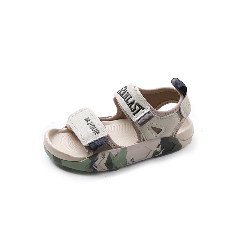 Kids Sandals Boys' Baotou Anti Kick Toe Protection Sandals 2024 Summer New Camo Girls' Beach Shoes Big Children's Casual Shoes