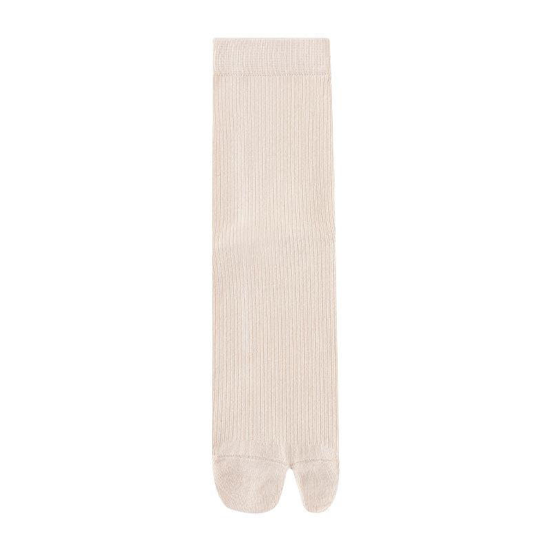 Two-toe Socks for Women, Solid Color, Anti-pilling, Breathable, Boneless Seam Split Toe Socks with Pig's Hoof Shoes, Mid-calf Socks