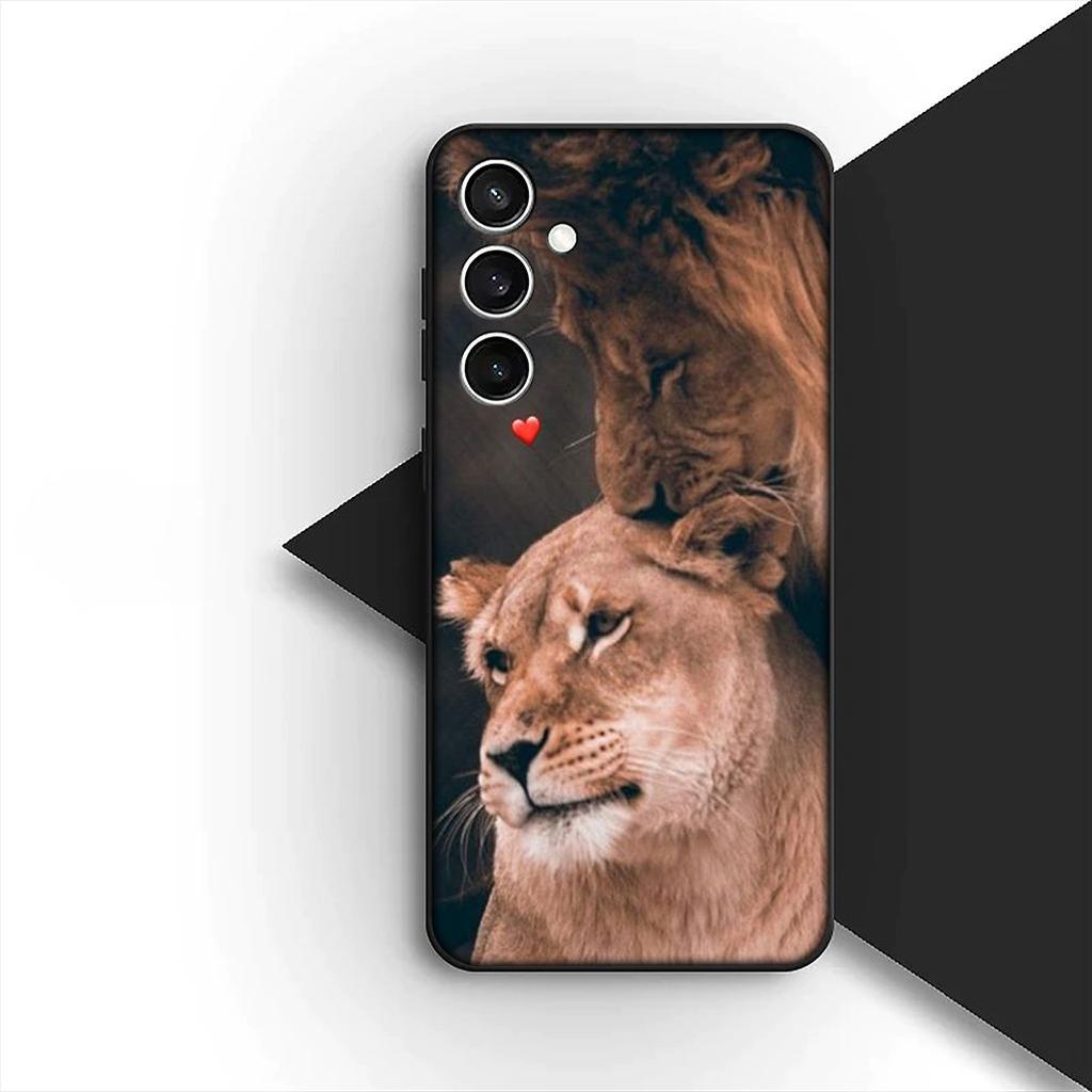 Casing for Motorola Moto G55 G45 G75 G85 G35 Edge 50 30 Fusion 40 NEO Ultra Pro Phone Cover Soft Case Lion Stalking Wolf Art
