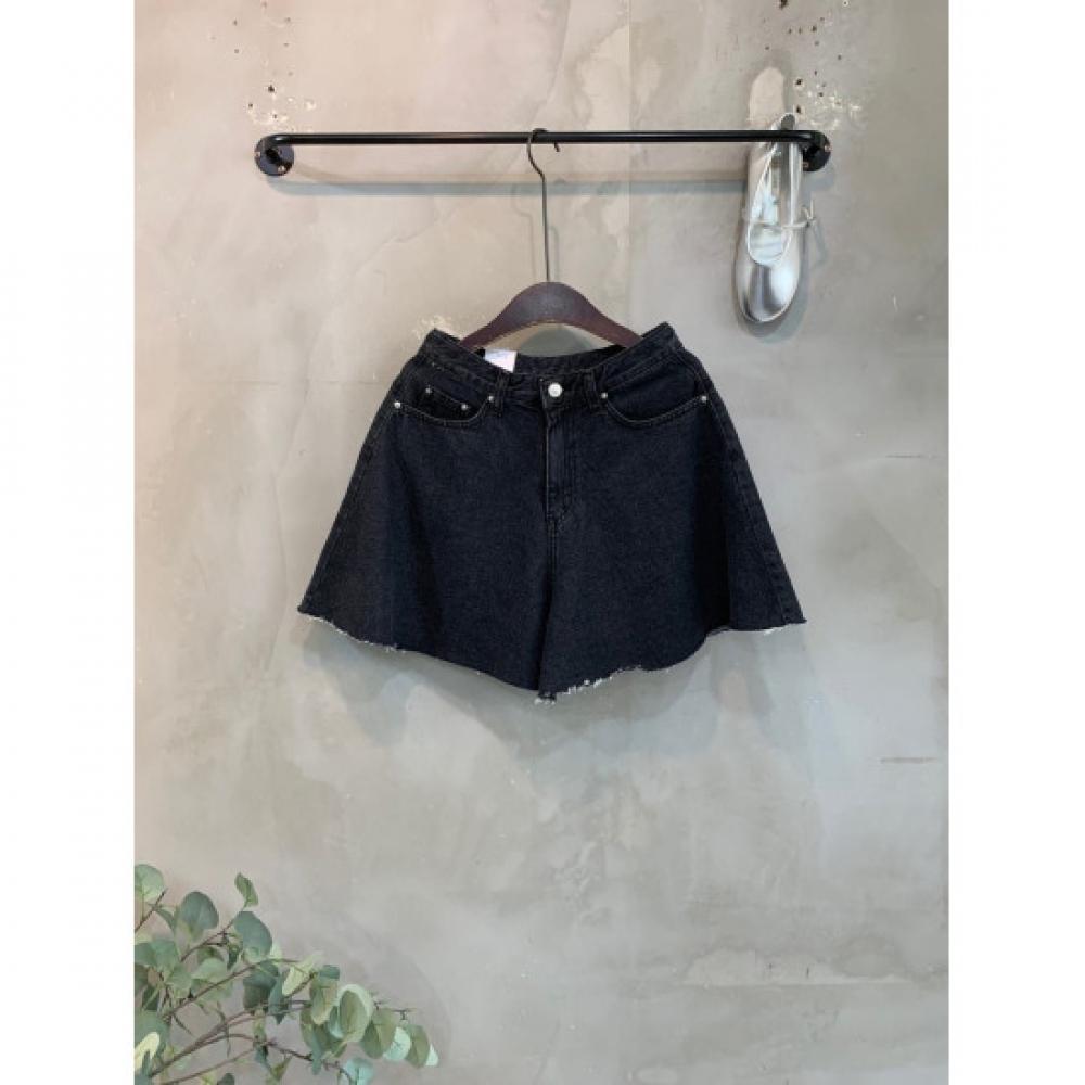 C S In The Room A lIne CuttIng 3 4 Denim ShortS 2Color