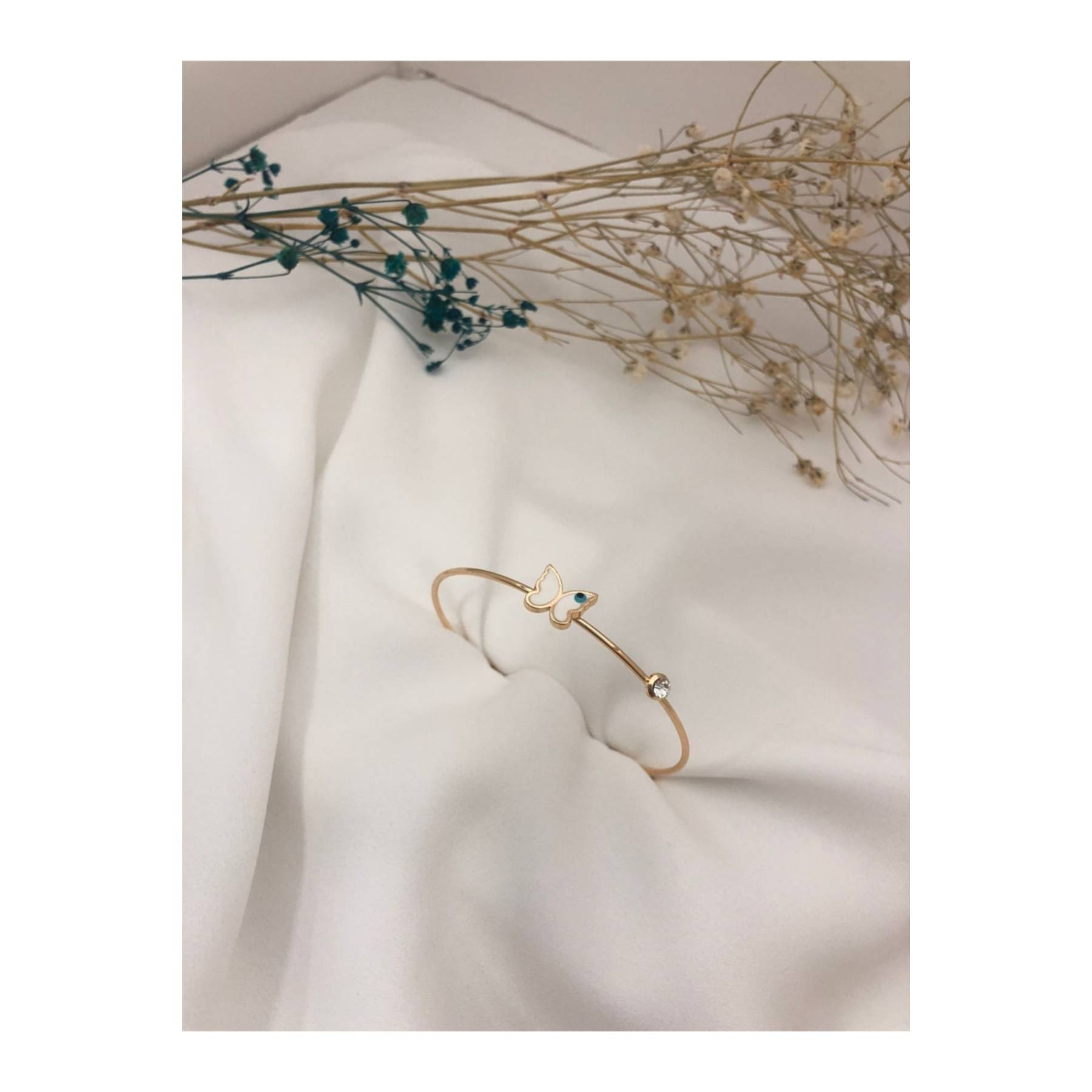 

Butterfly Stone Thin Bracelet