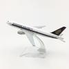 1/400 Scale Miniature Airplanes 16cm B747 Singapore Airways Alloy Metal Diecast with Landing Gear Simulation Plane Toy Model Aircraft