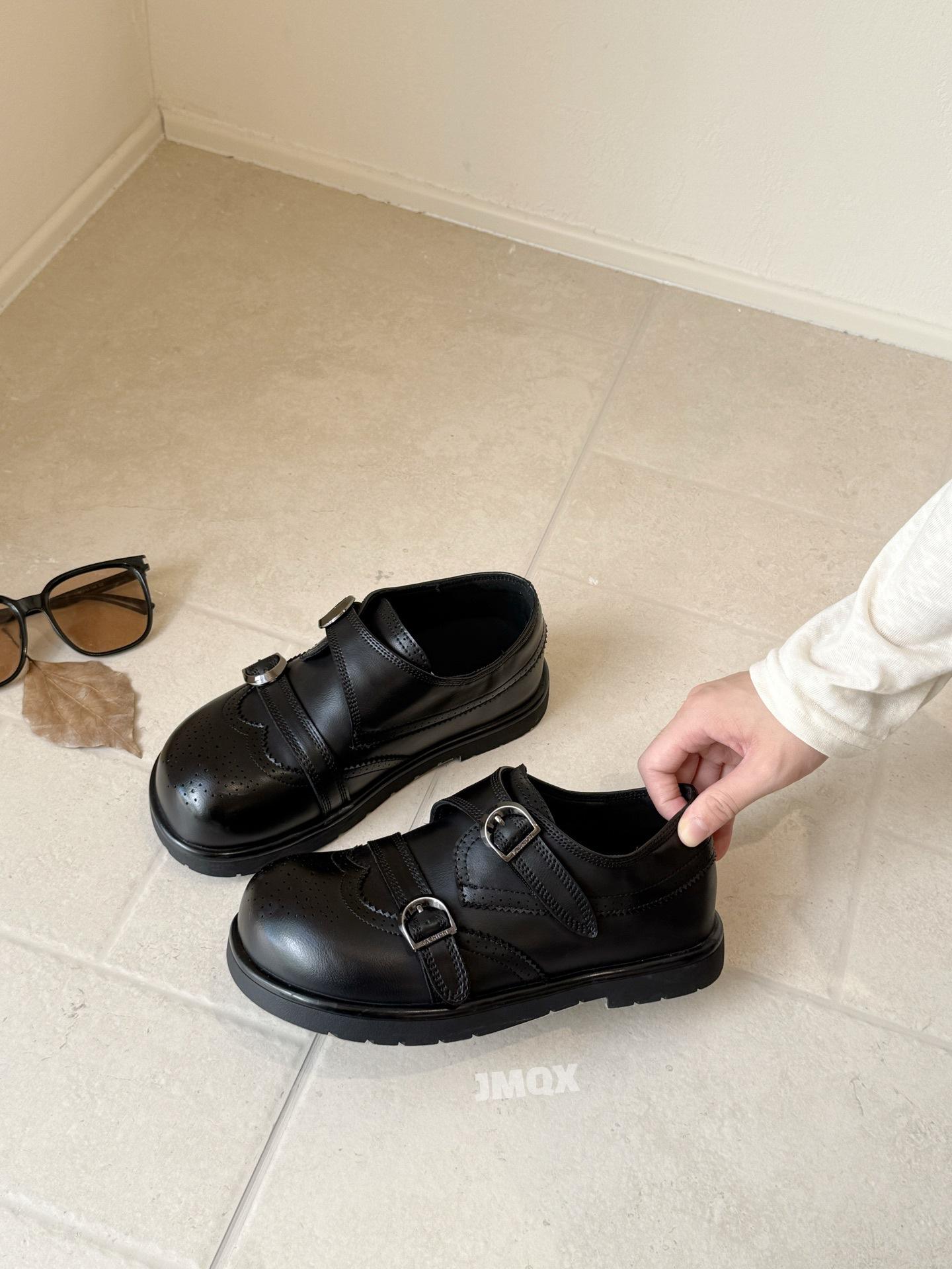 

2025 осень кожаные лоферы на липучке женские неглубокие одинарные туфли балетки британский стиль маленькие кожаные туфли коричневые женские туфли 39 чёрный