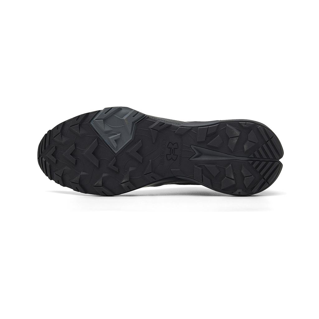 Under Armour Slip Resistant Athletic Shoes Unisex 6238055
