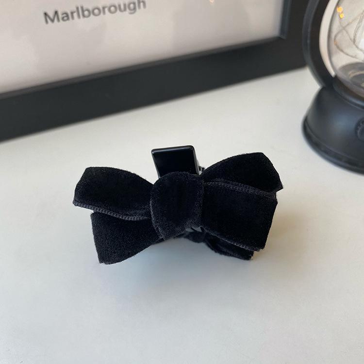 Wang Xinling Style Black Velvet Bow Side Bangs Hairpin – Summer Princess Accessory
