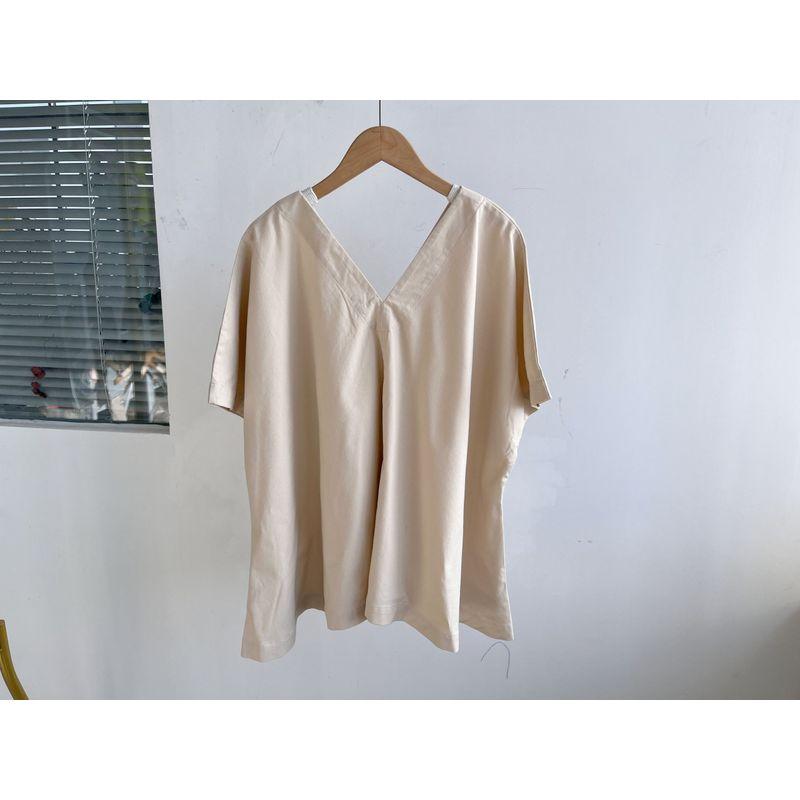 

Slightly Flaw Summer Wear New Arrival Japanese Style V Neck Tops Loose Comfortable Short Sleeve Covering Belly Thin Minimalist Pure Color T-shirt H1 Khakis F