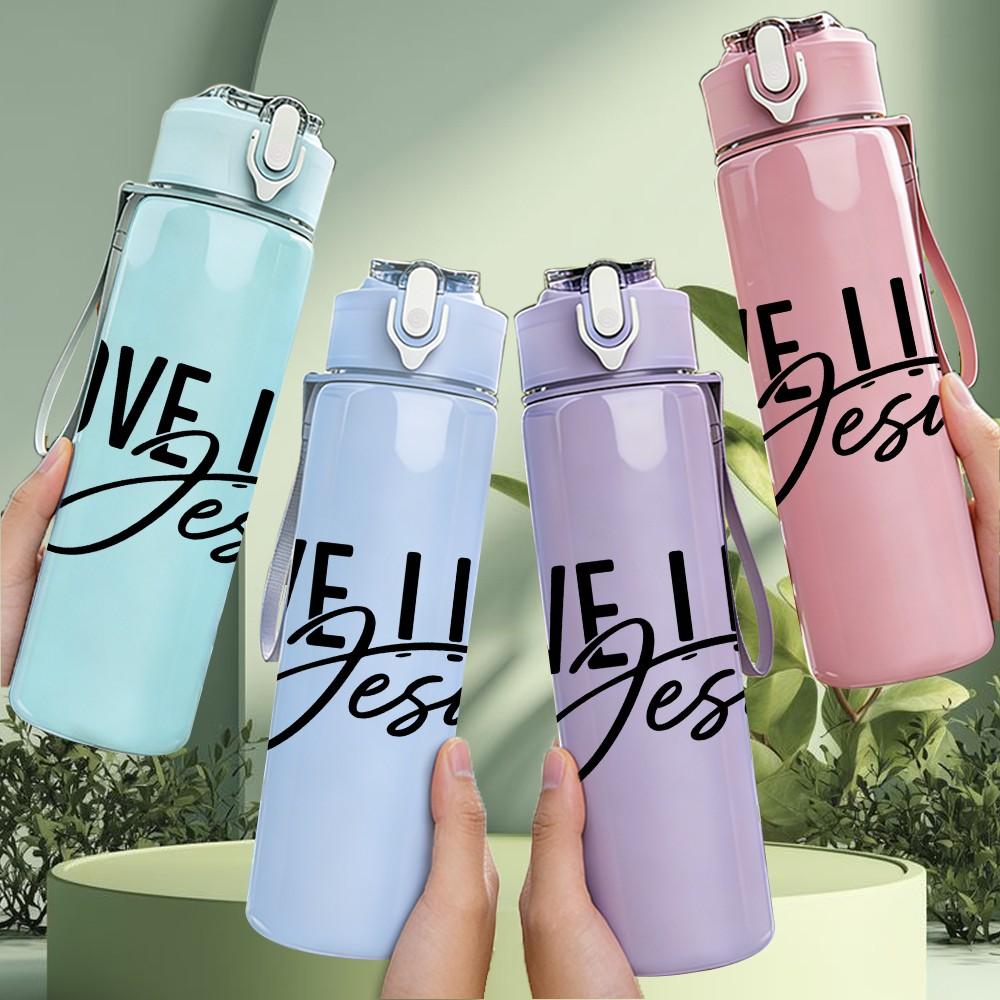 1PC Love Like Jesus Script Print 750ml Color Plastic Sports Water Bottle Leakproof Flip Straw Lid Suitable for Sports Office Home Use