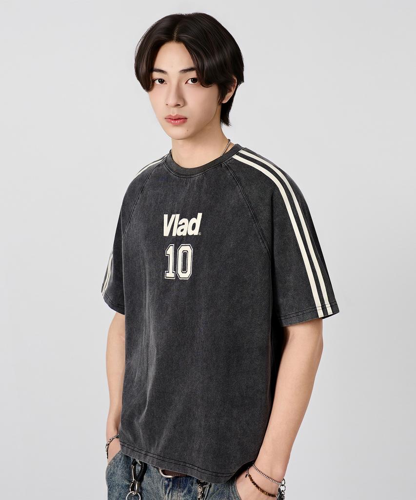 Dimiteulibeullaeg Vlad Vtg Track Artwork Short Sleeve T-Shirt_Pigment Charcoal