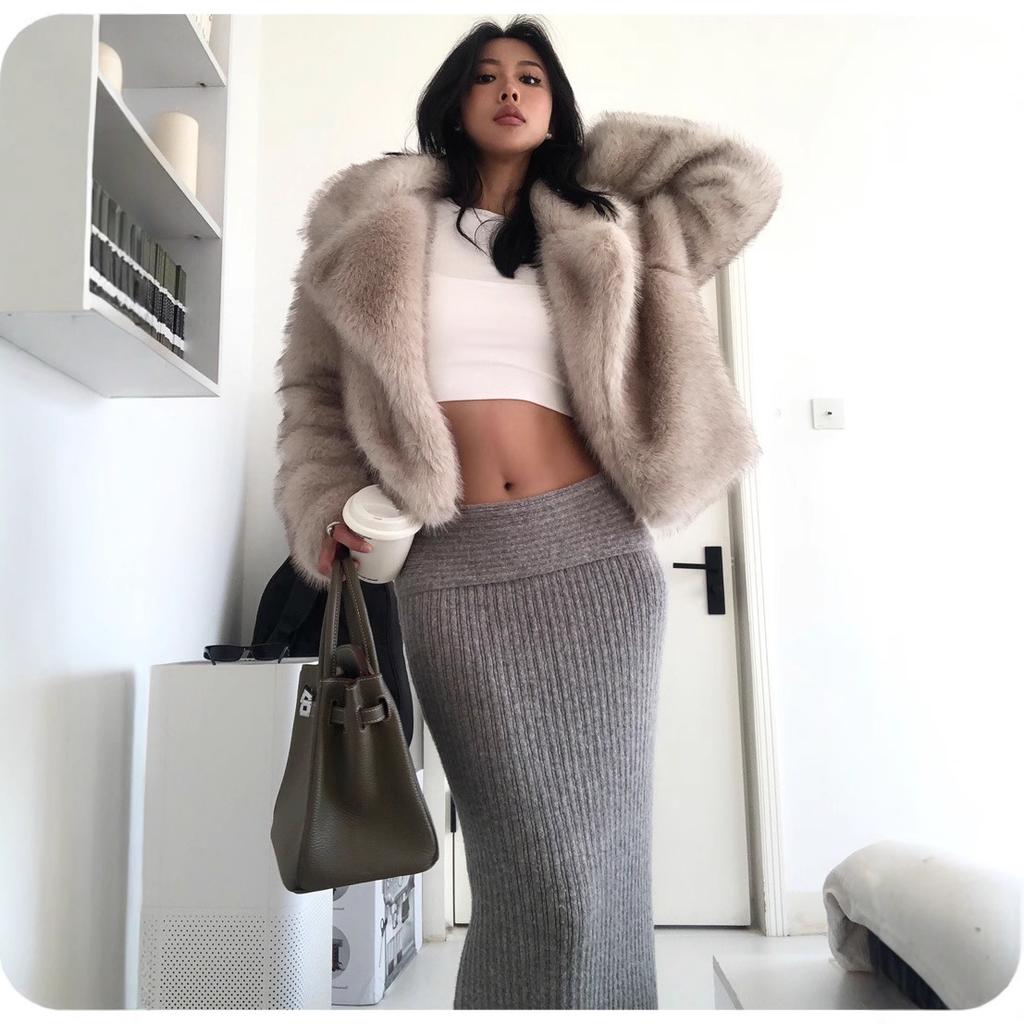 Women's Turn Down Collar Long Sleeve Faux Fox Fur Coat Loose Elegant Short Winter Outerwear