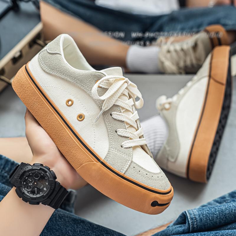 Men's Sports Board Shoes New Casual Canvas Shoes Men's Low Cut Fashionable Thick Soled Height Increasing Casuales Black