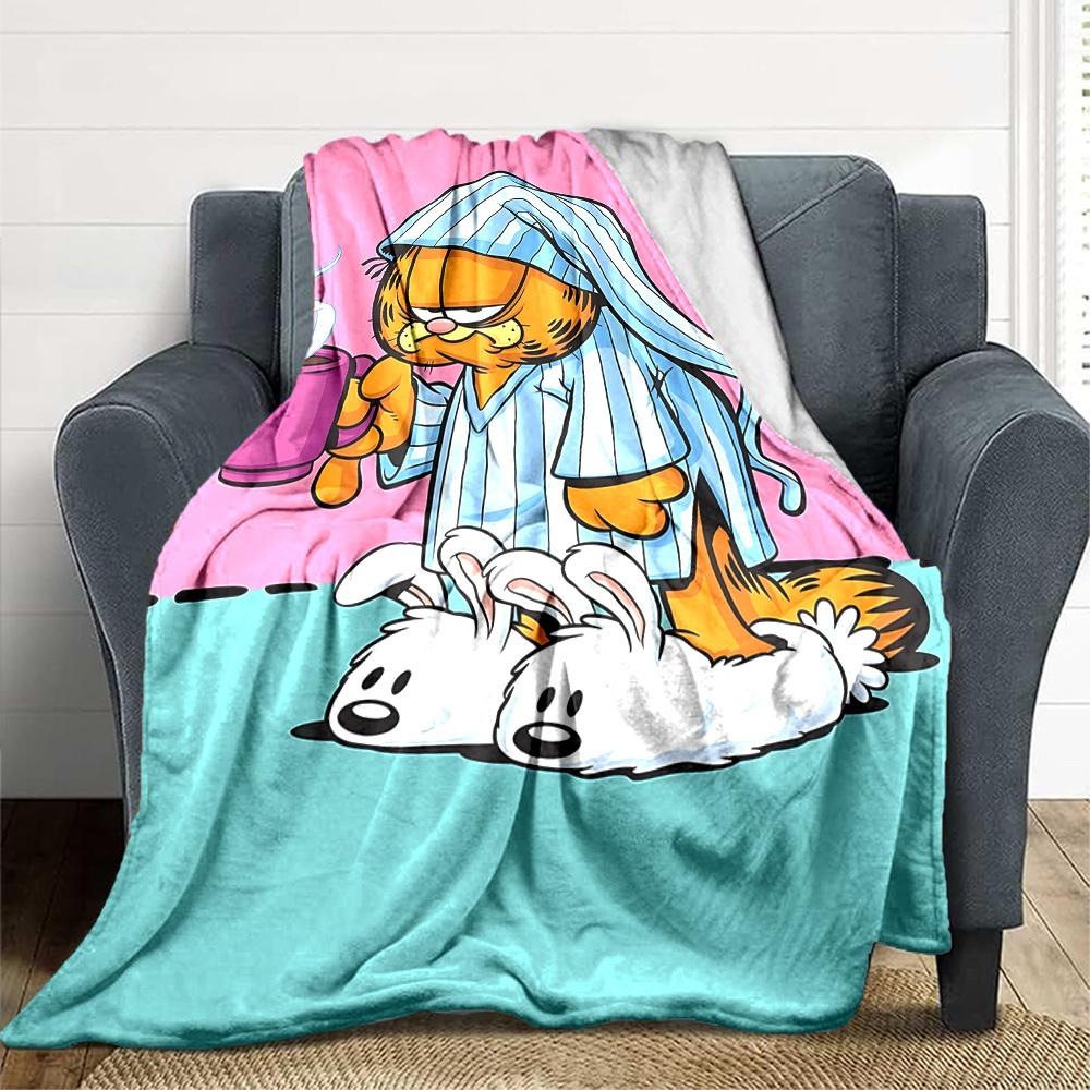 1pc Garfield Soft Skin-Friendly Flannel with Digital Printing, Various Sizes Available for Family, Friends, Birthday044