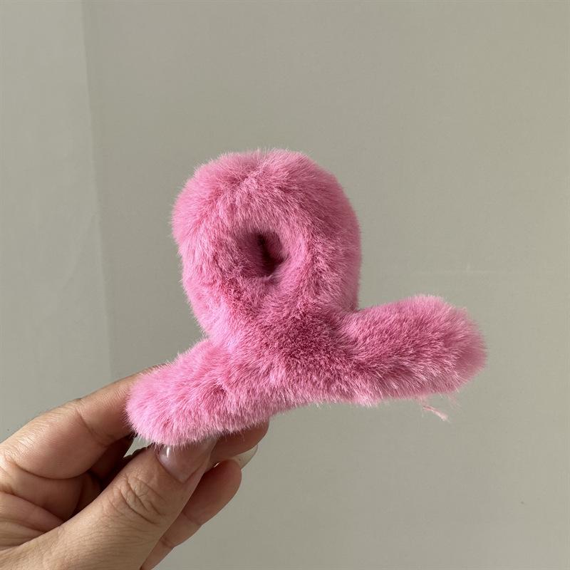 

High-End Korean Plush Pink Shark Hair Clip - Autumn/Winter Collection