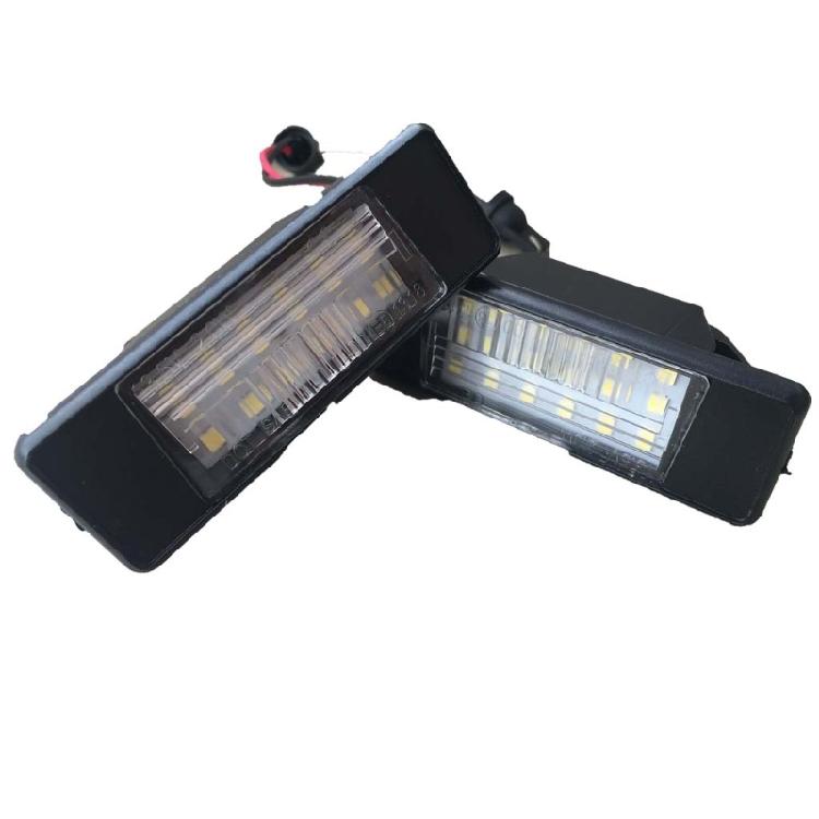 2Pcs Vehicle Rear License Plate LED Light for  X-Trail  Qashqai