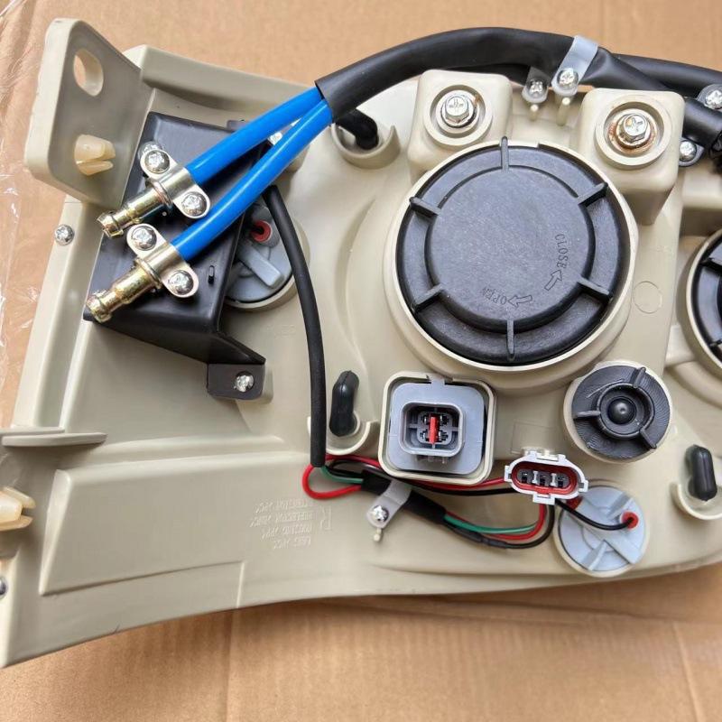 Compatible with Foton View Express 09 / Foton Alpha Headlight Assembly and Front Combination Lamp.
