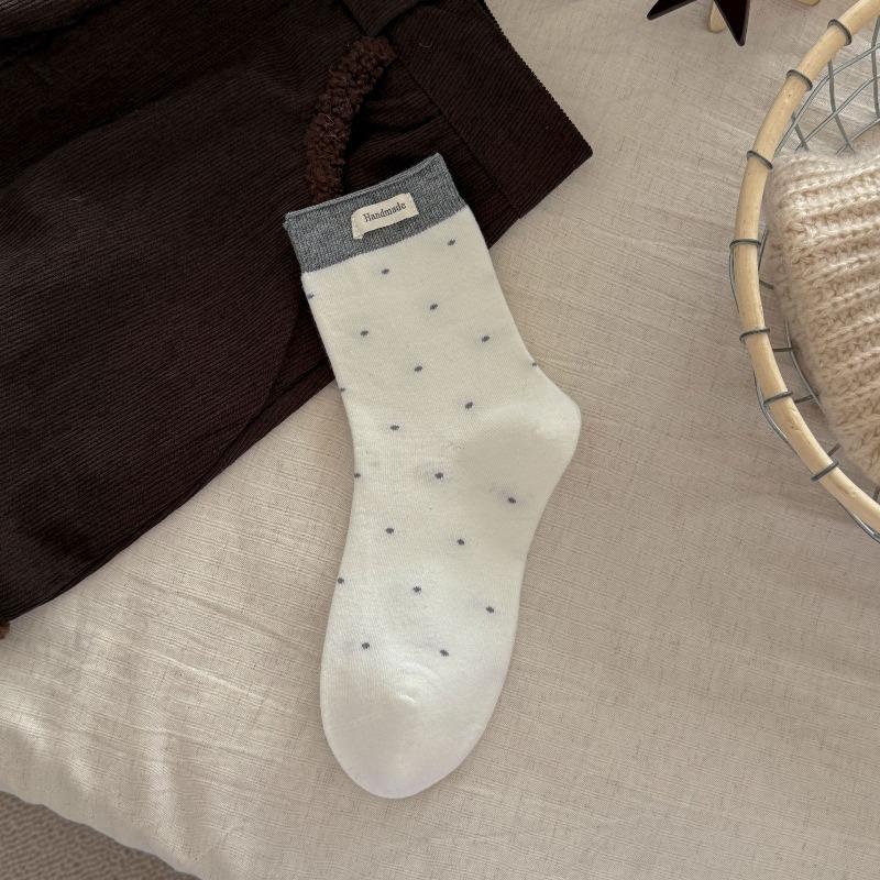 Winter and Autumn Patterned Pointed Mid-calf Socks in Contrasting Colors, Boneless Socks Made of Children's Cotton Fabric