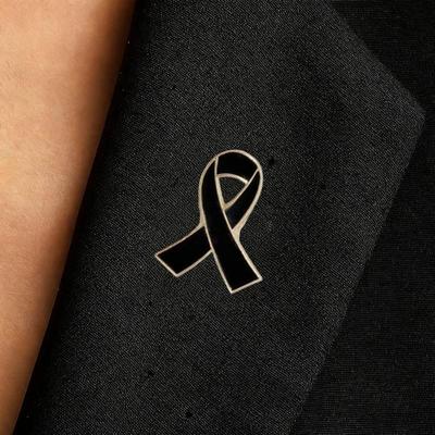 1/5/10 Pezzi Spilla Nastro Bianco Nero Pin Commemorativo Funerale Per Donna Uomo Metallo Nastro Distintivo Lutto Accessori Abito Camicia