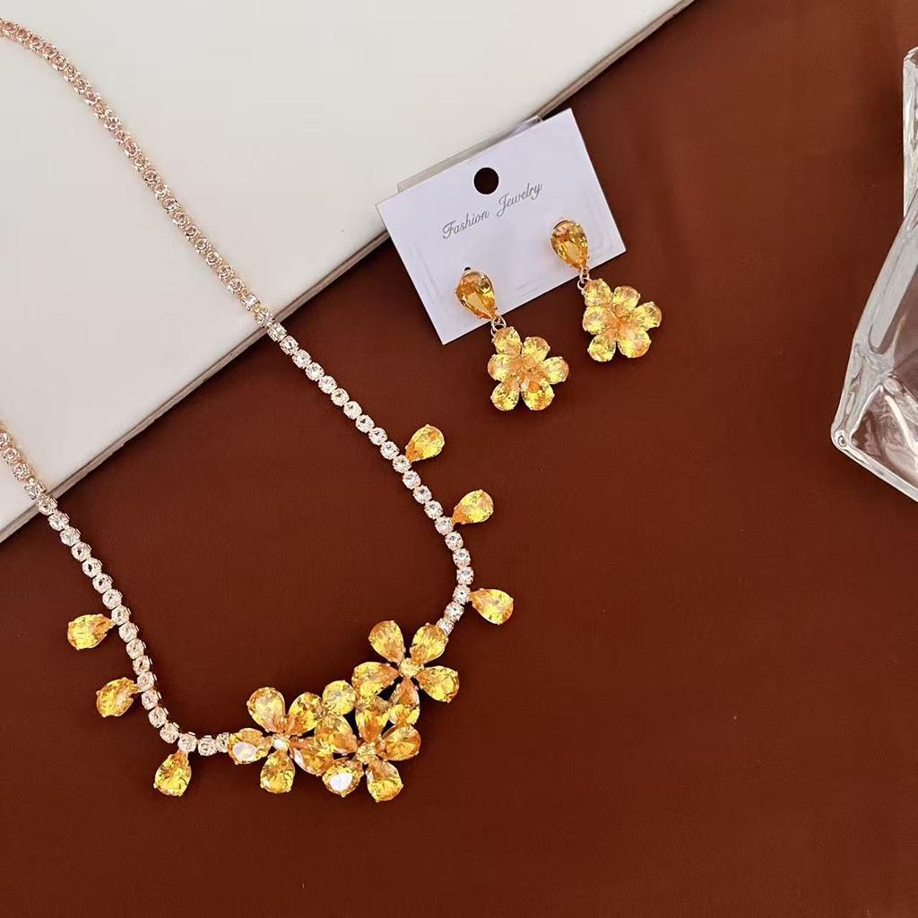 Zircon Flower Stud Earrings Necklace Two-Piece Set Light Luxury High-End Temperament Collarbone Chain Jewelry Women