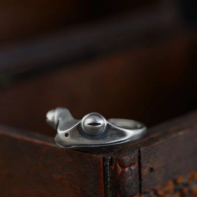Retro Distressed Frog Ring For Men Punk Gothic Adjustable Open Ring Handmade Antique Tin Drawing Zircon Creative Accessories