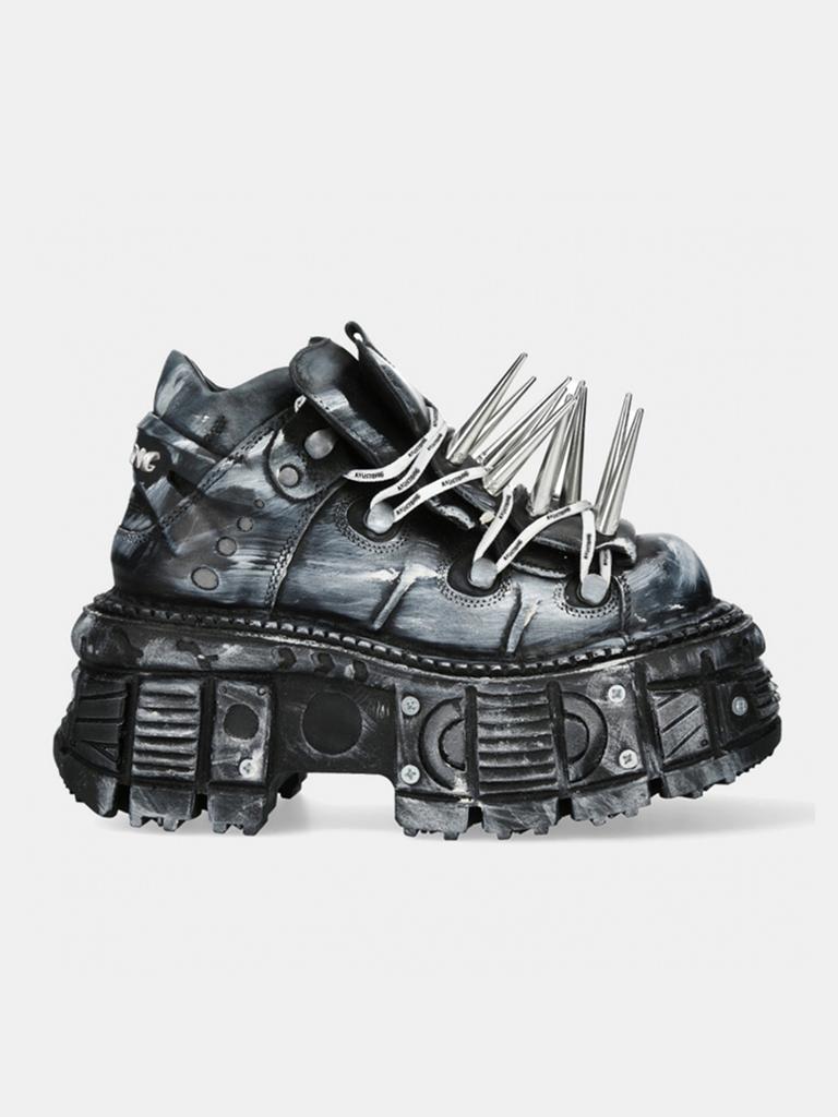 Spanish Dark Tank Platform Punk Rock Heightened Muffin Metal Spikes Men's and Women's Fried Street Dad Shoes