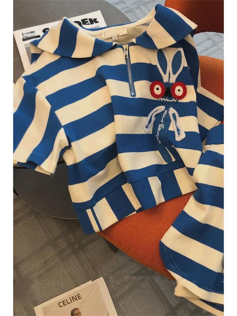 Women's Summer 2023 Casual Striped Two-Piece Suit: Short-Sleeve Top and Shorts for a Chic, Relaxed Style