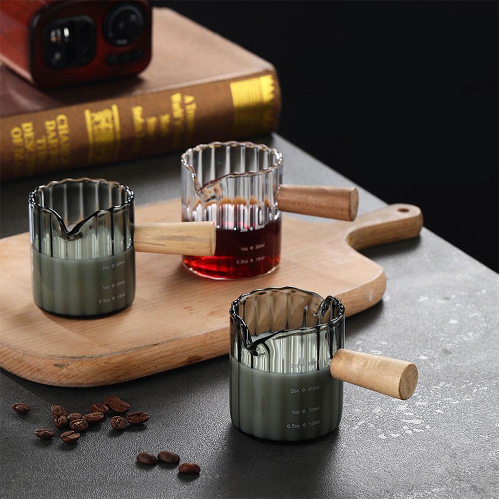 75ml Scale Measure Mug with Wood Handle Glass Measuring Cup with Spout Milk Frothing Pitcher Clear Glass Espresso Accessories