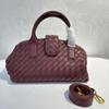 Women's Bag New Stylish Large Capacity Niche High-end Bowling Bag Crossbody Bag Women's Leather