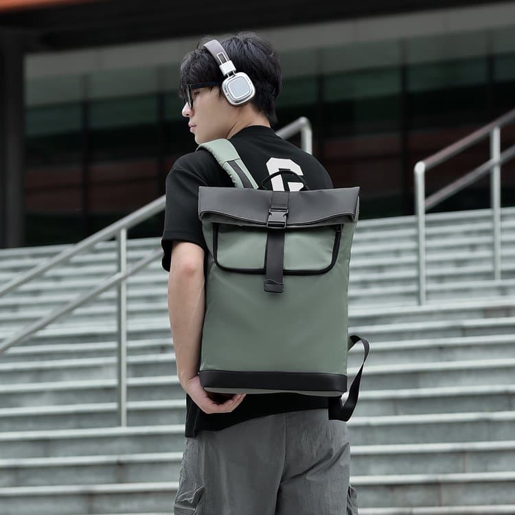 Large capacity casual backpack business commuter computer bag