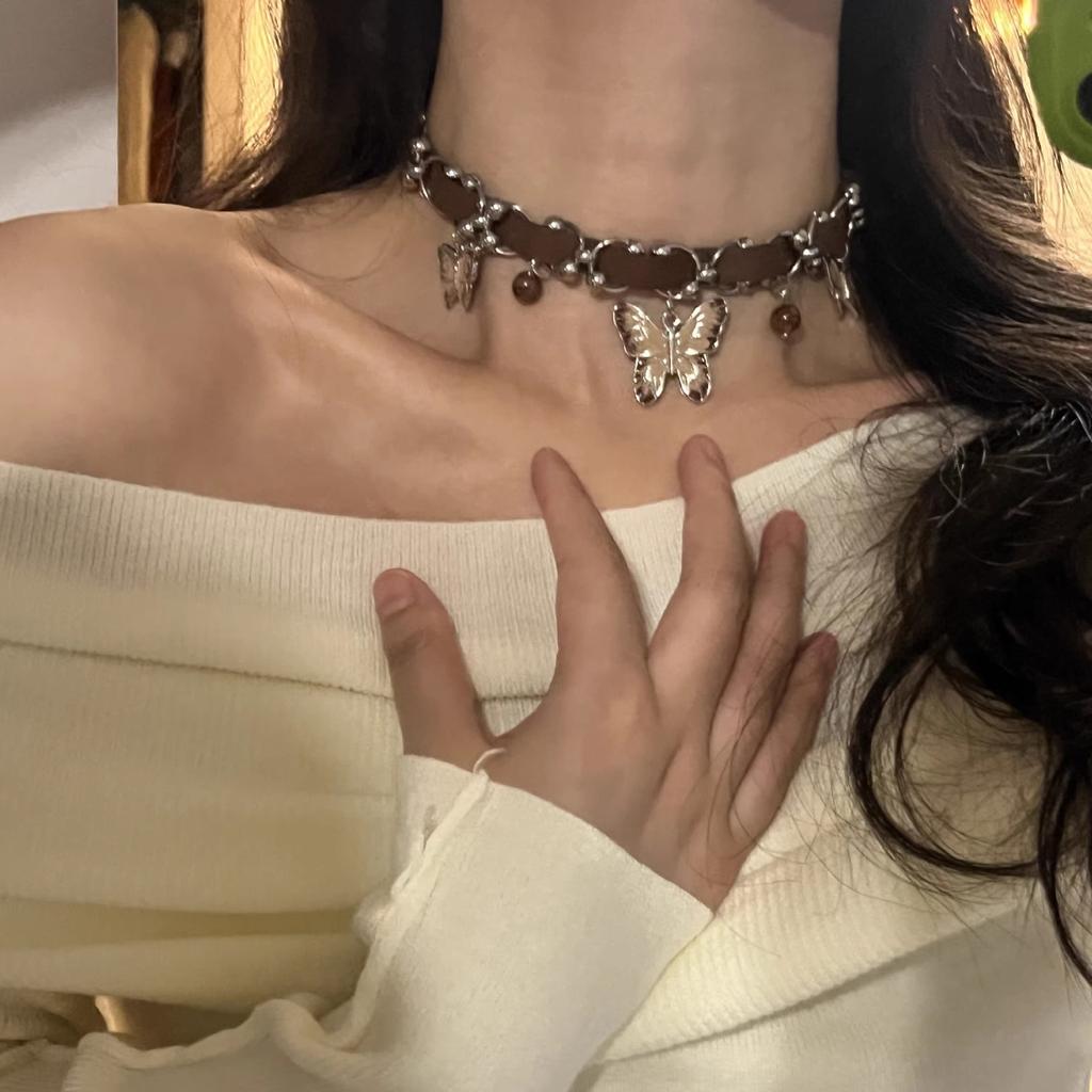 American Spice Girl Butterfly Necklace Maillard Brown Vintage Choker Neck Ring Niche Premium Sense Leather Collarbone Chain