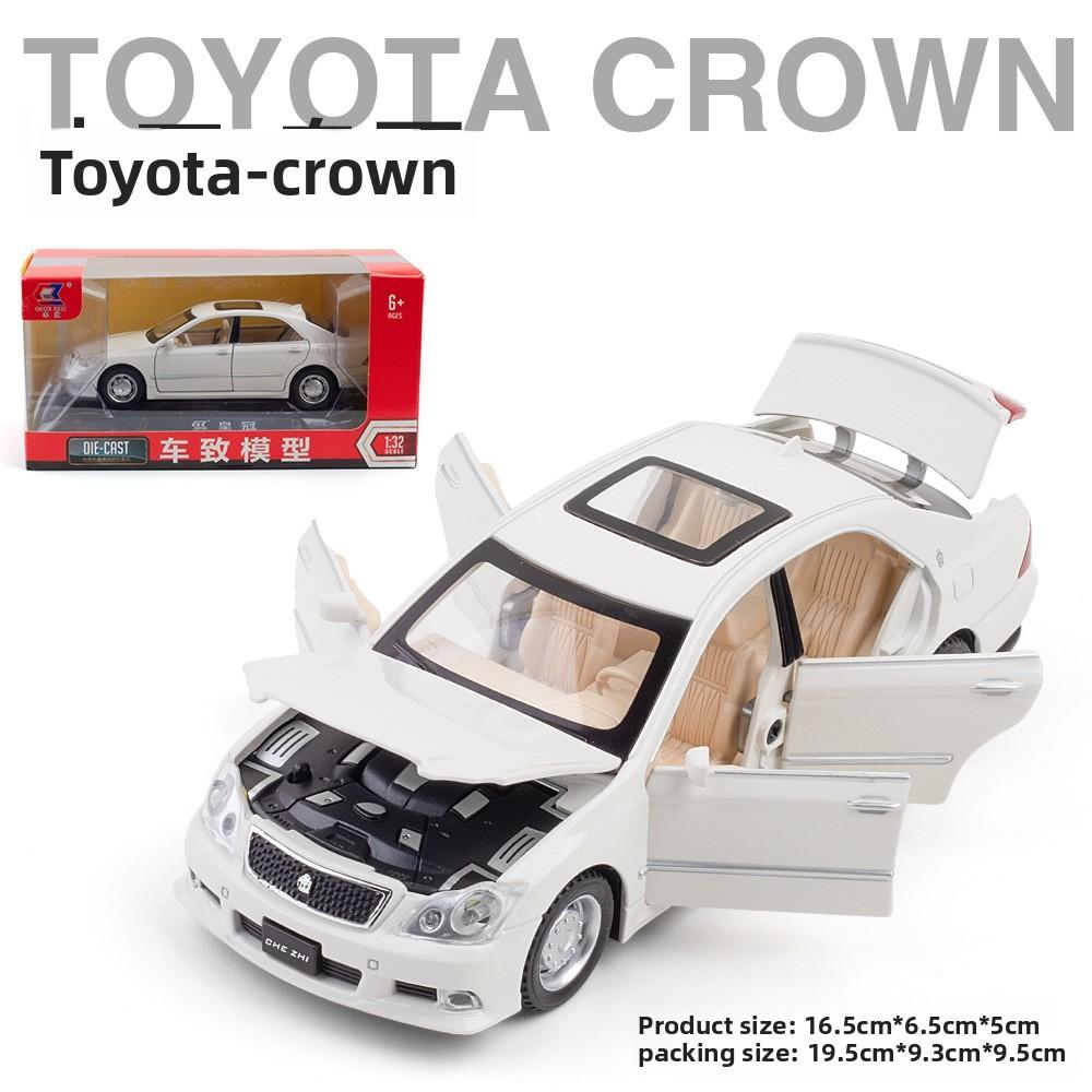 Alloy Car Model Toyota Crown Classic Sedan With Light And Sound For Collectors