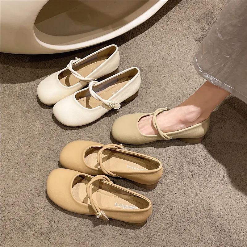 2025 New Mary Jane Single Shoes French Coarse Heel One Button Shallow Mouth Women's Shoes Casual Small Leather Shoes