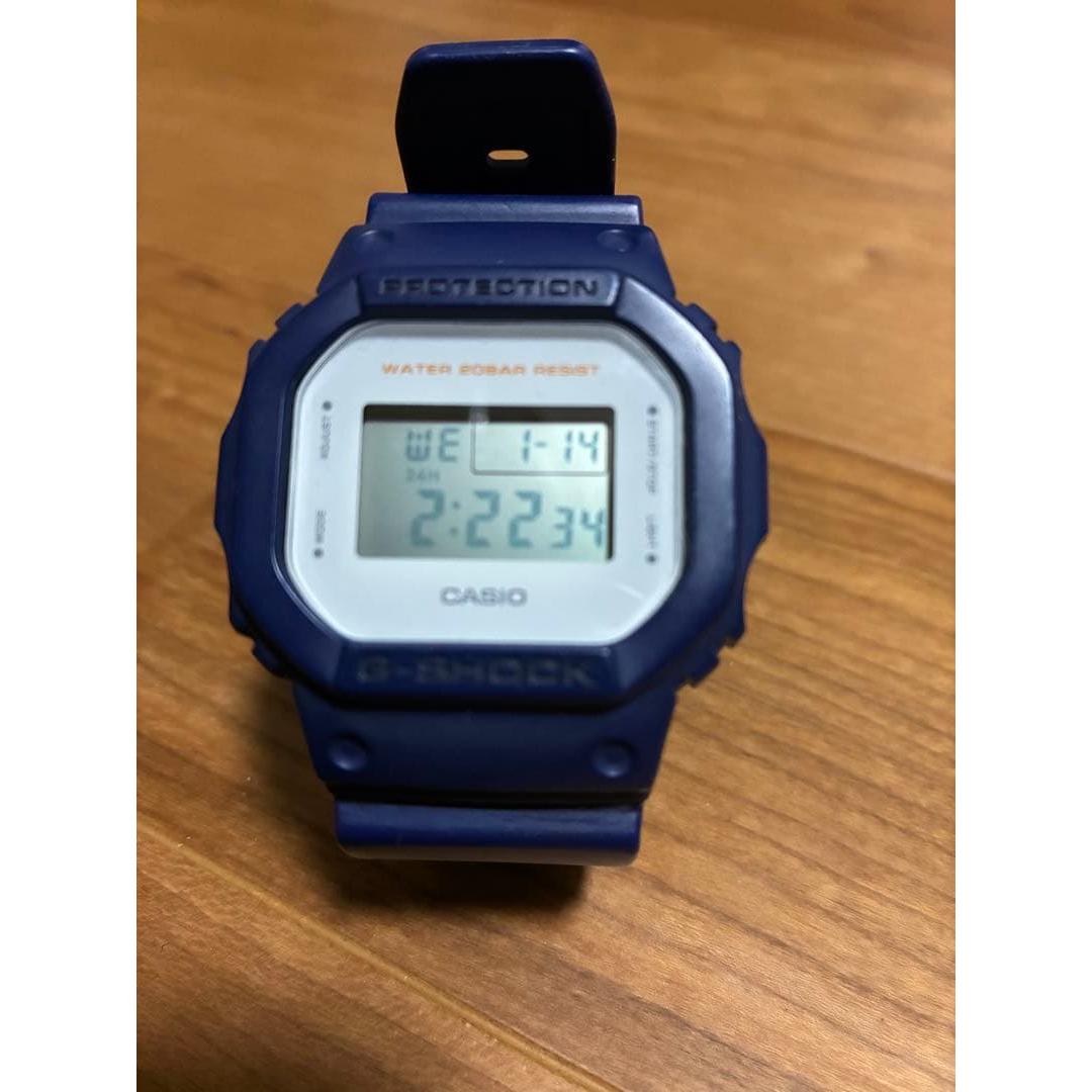 G-SHOCK Navy DW-5600M